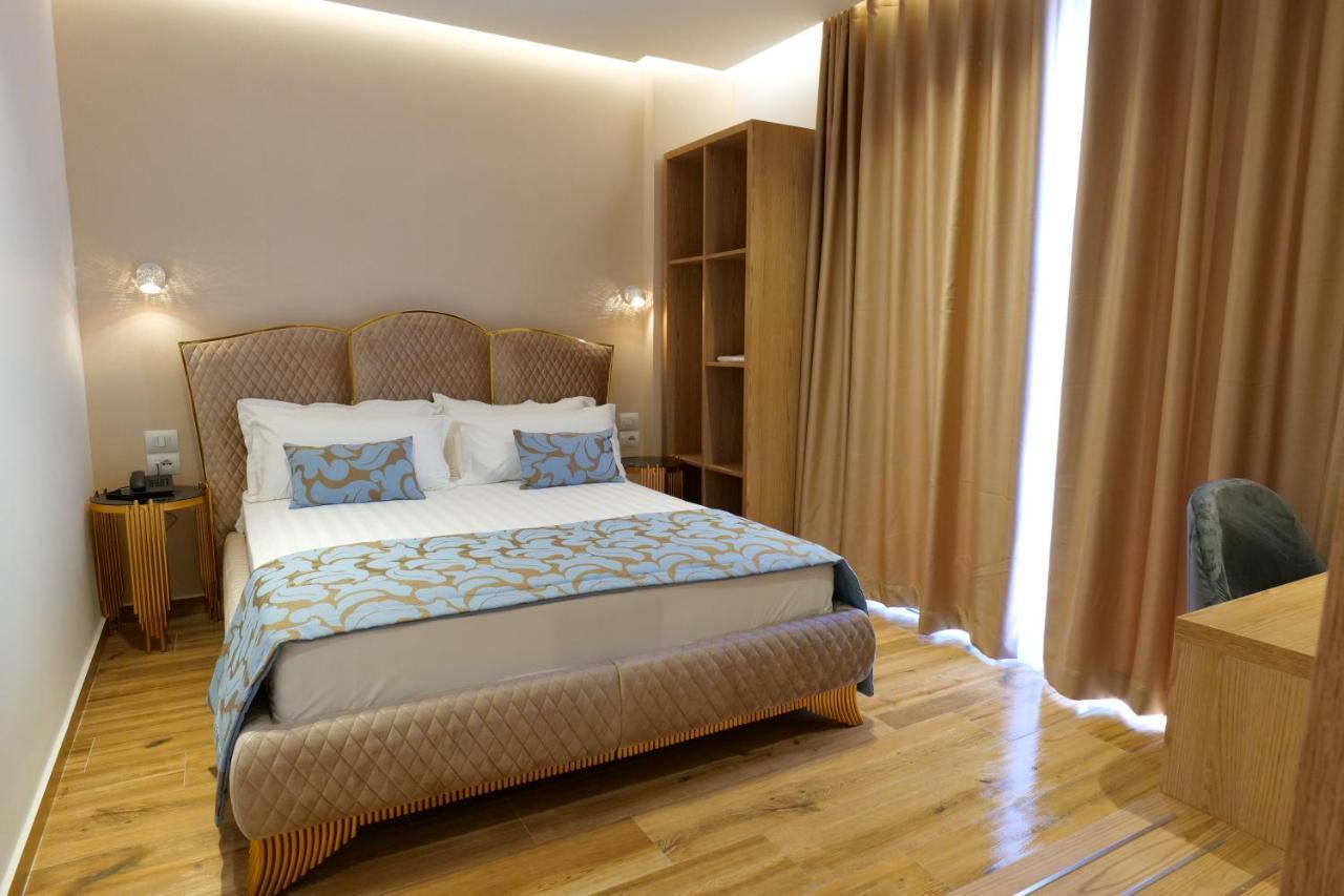 Bora Bora Hotel Ksamil Bagian luar foto